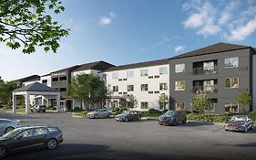 Comfort Inn & Suites Bethlehem Lehigh Valley Airport